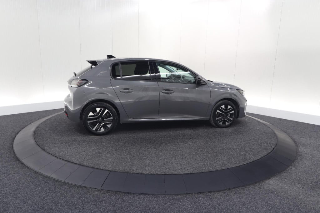 Peugeot 208 hybrid 100 e-dcs6 allure | camera | keyless entry | apple carpl