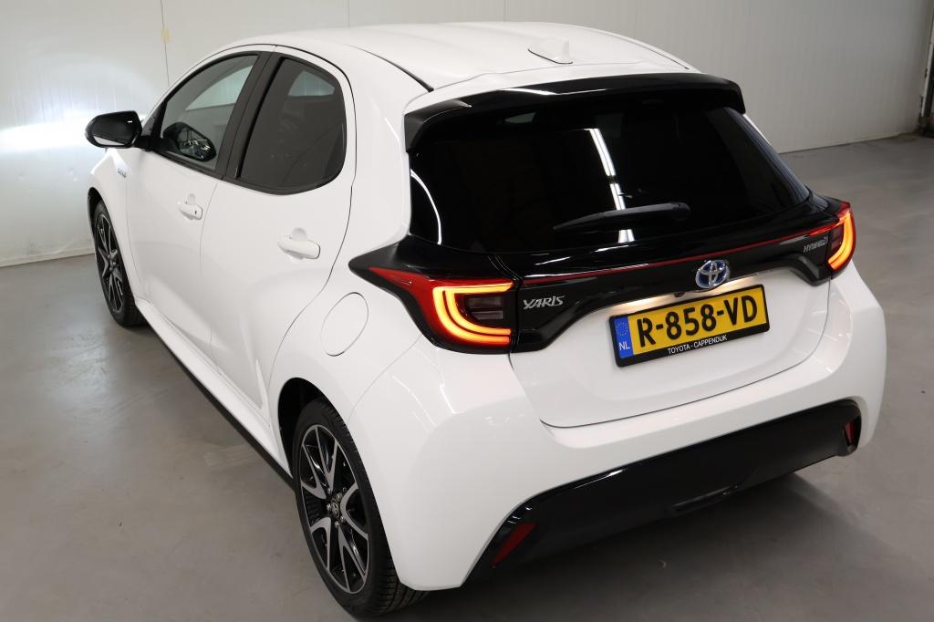 Toyota Yaris 1.5 hybride dynamic| camera| adap.cruise| half leder| climate