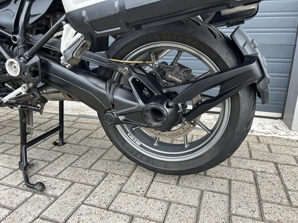 Frisse BMW R1200GS uit 2015 met 76dkm, 1e eig, vario kofferset etc €8995,-