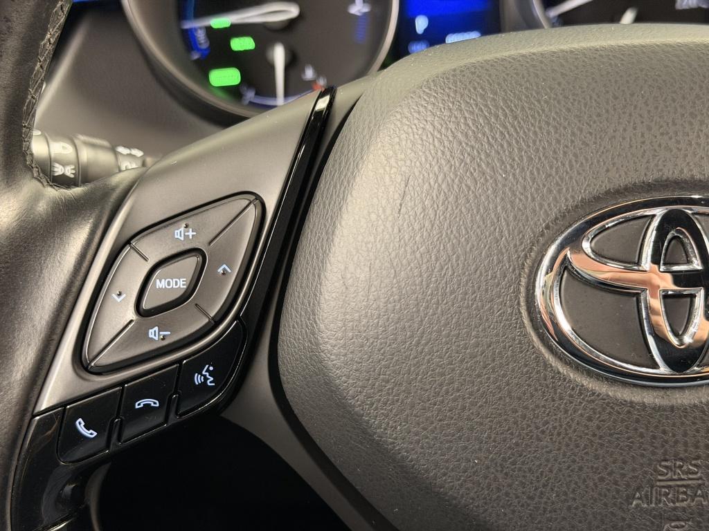 Toyota C-hr 1.8 hybrid bi-tone plus