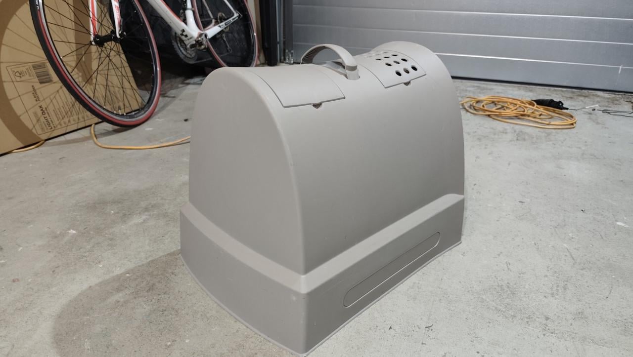 Grote dichte kattenbak met lade