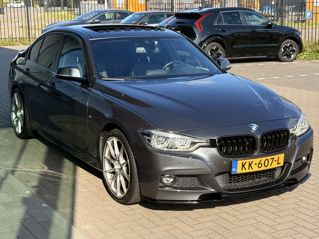 BMW 3-serie 320i m-sport | 360 camera | head-up | leder | schuif / kantel d