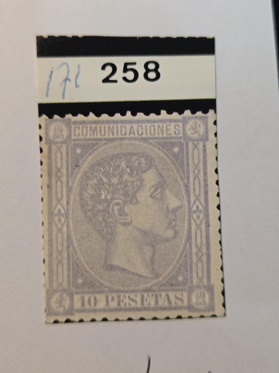 Postzegels 8 Albums uit heel de wereld  Bieden mag, wel graag naar waarde.