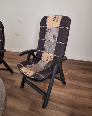 Tuinstoelen met ovale tafel