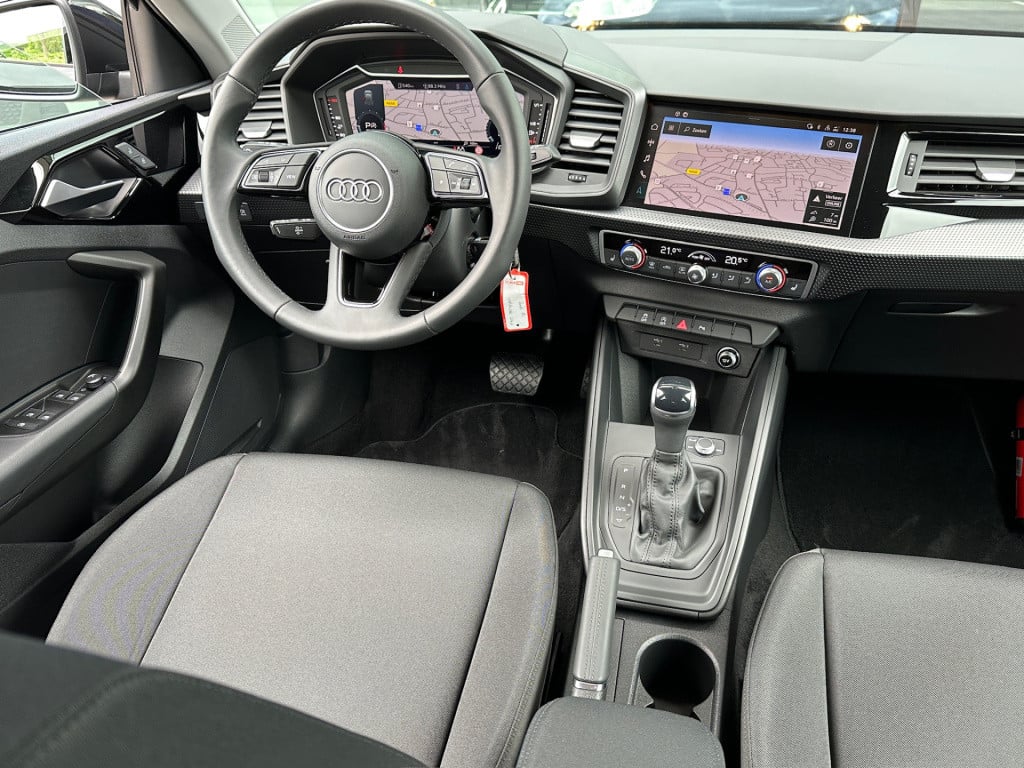 Audi A1 Sportback 30 tfsi 116pk s-tronic s-line | navi | virtual cockpit | 