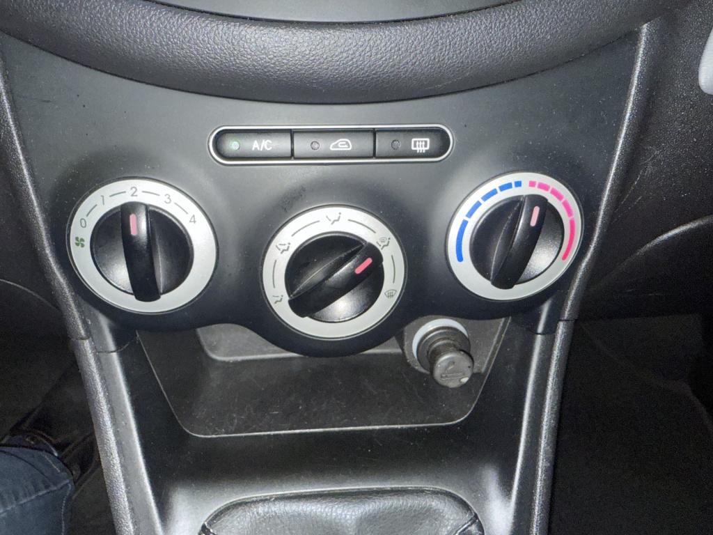 Hyundai I 10 1.1 active cool 5-drs