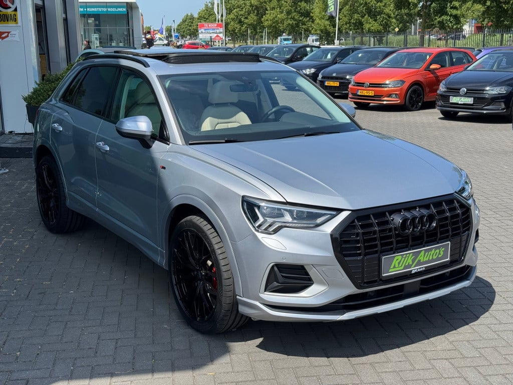 Audi Q3 35 tfsi advanced * panoramadak * matrix led * 360 camera