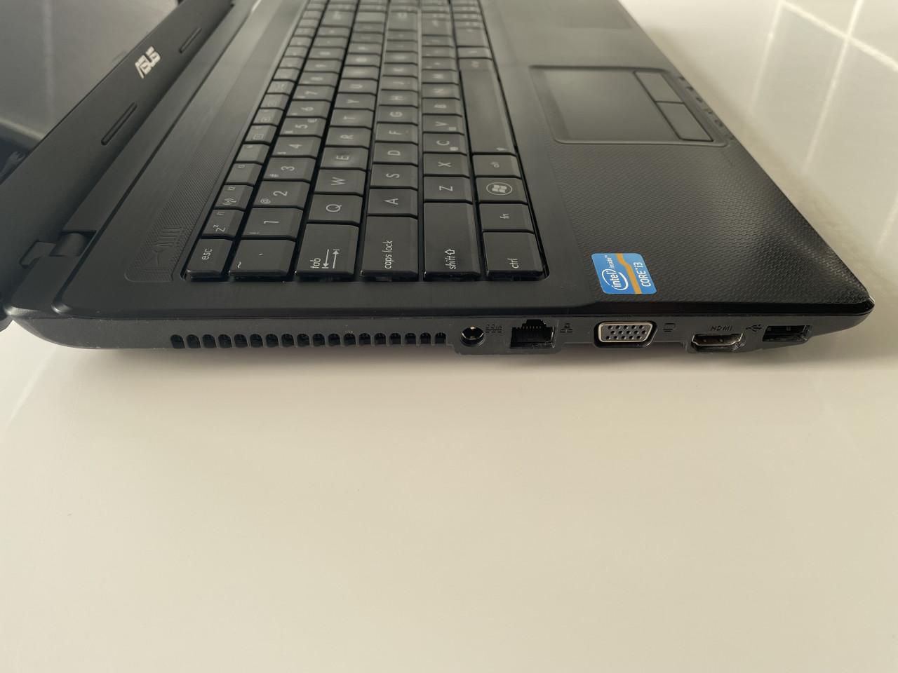 Asus 15.6 inch / met Windowd 11 ssd en office pakket