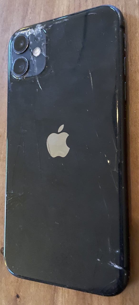 Iphone 11 met schade