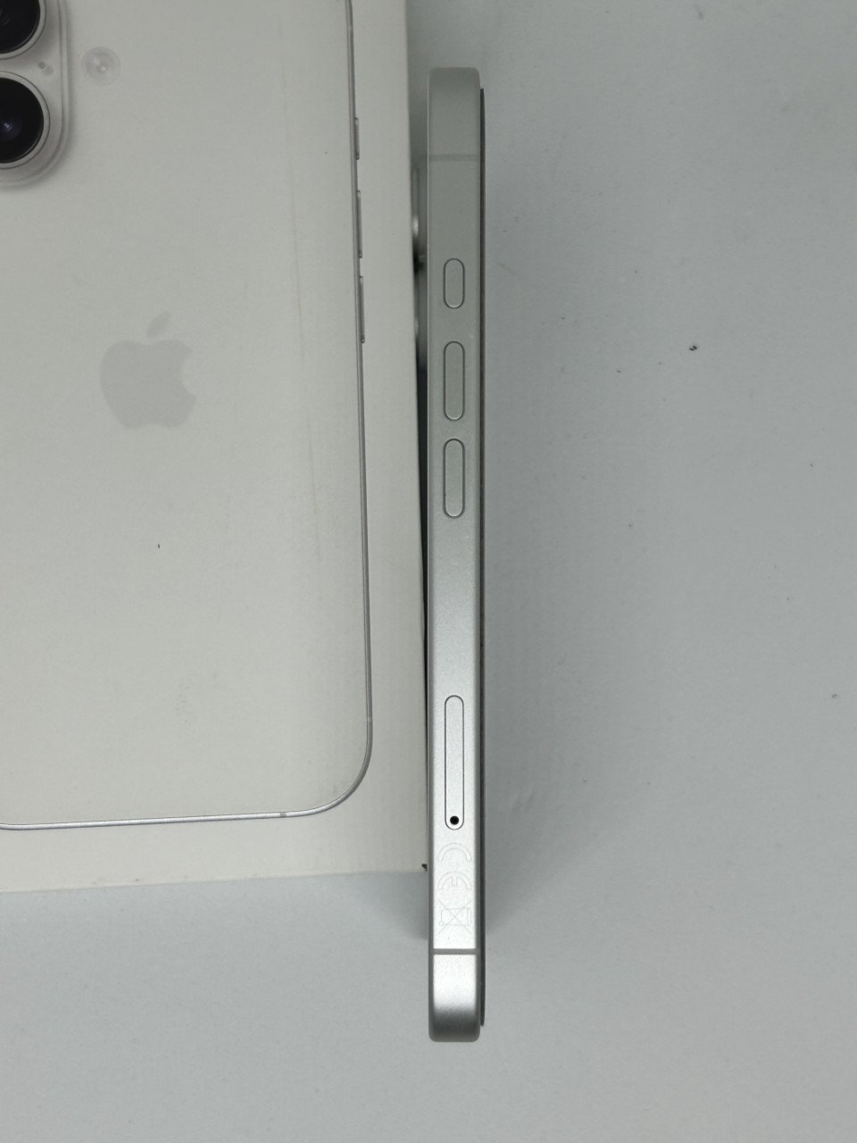 IPhone 16  wit  128GB