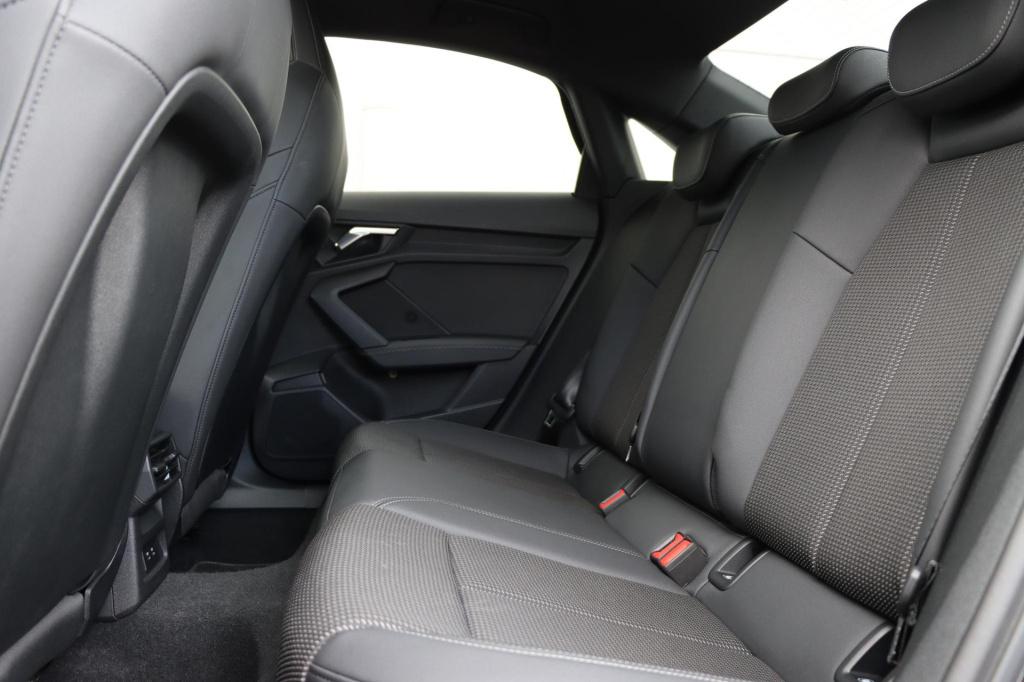 Audi A3 limousine 35 tfsi s edition 150pk s tronic