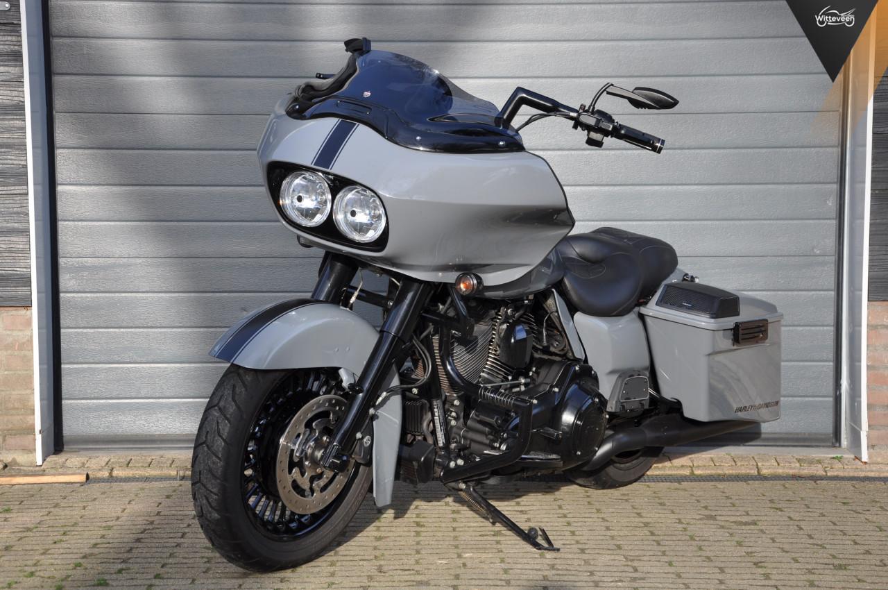 Harley-Davidson Road Glide ABS 103