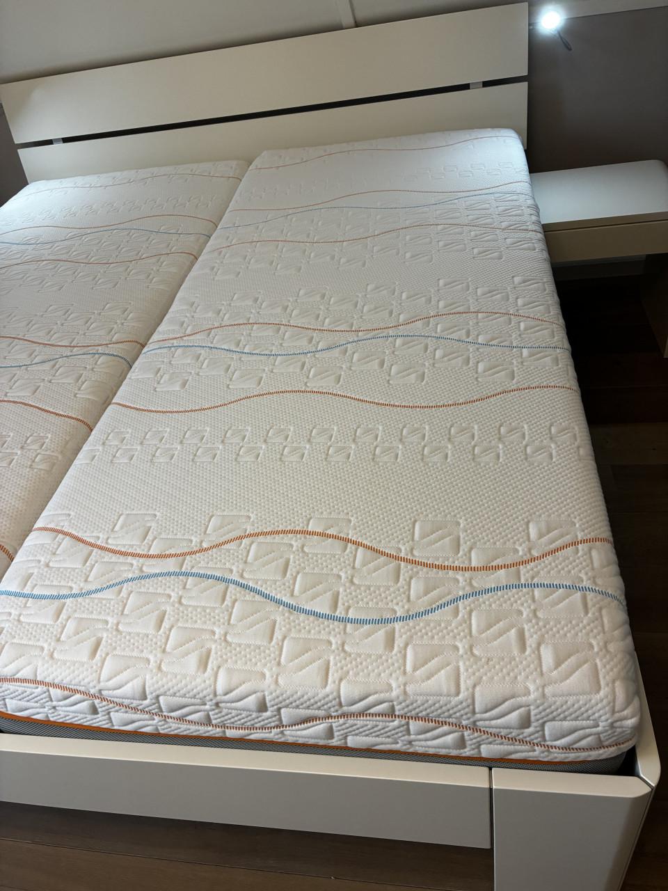 2x M-line matrassen 90x200 Hybrid slowmotion 8