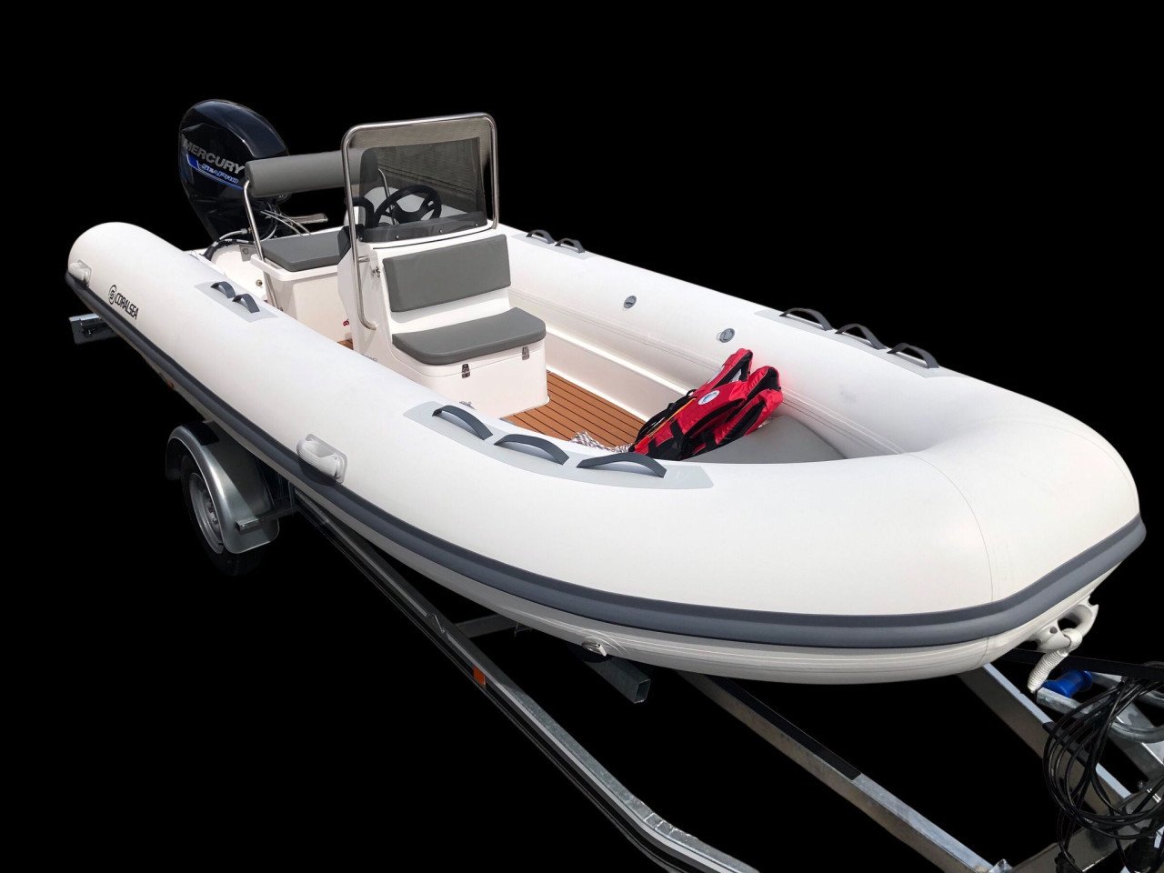 NIEUWE Coralsea (ZODIAC) de Luxe RIB met Mercury 60pk 4-takt motor