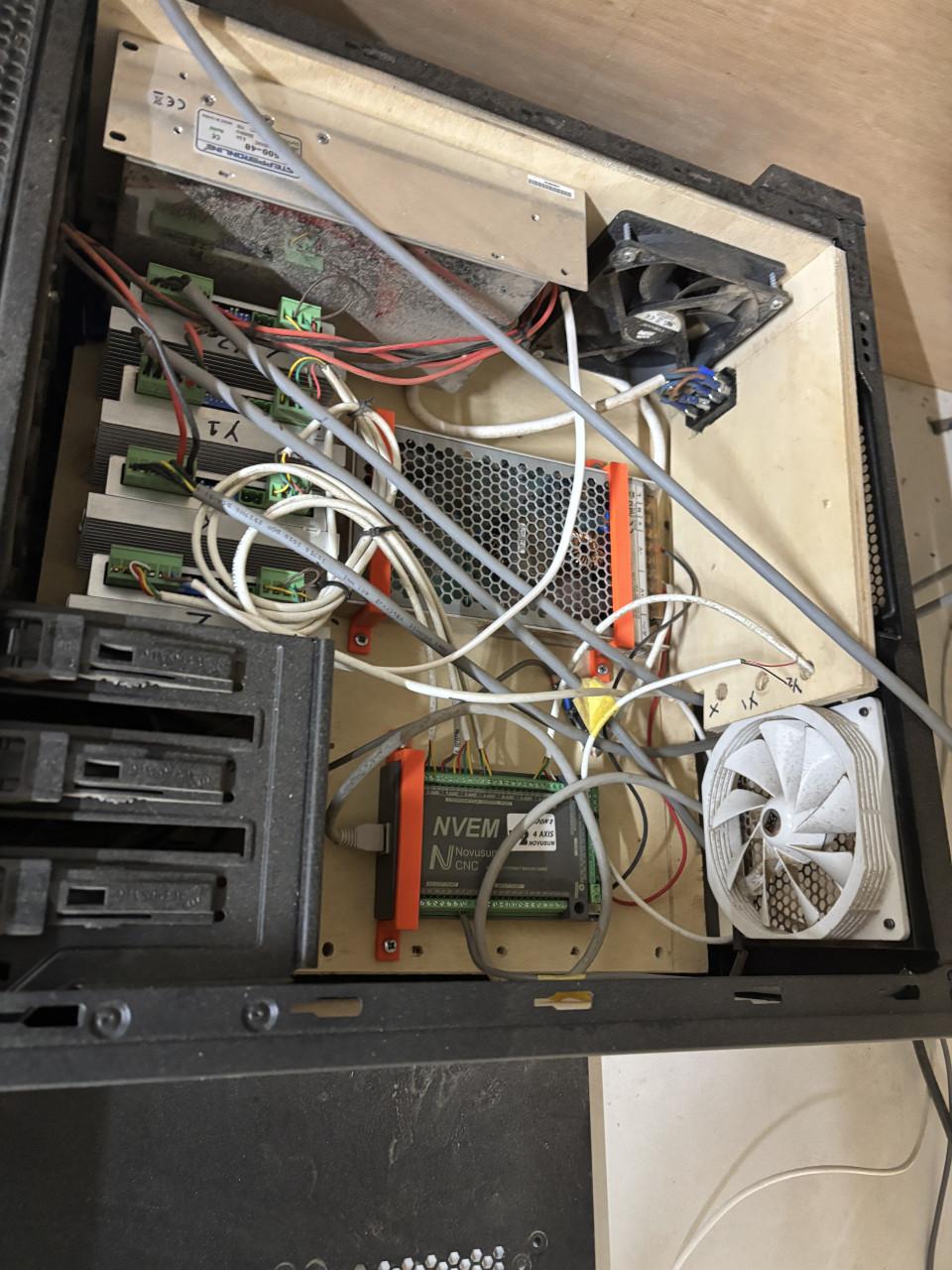 CNC frees werkgebied 60x90cm, 1,5kw spindel, Nema 23