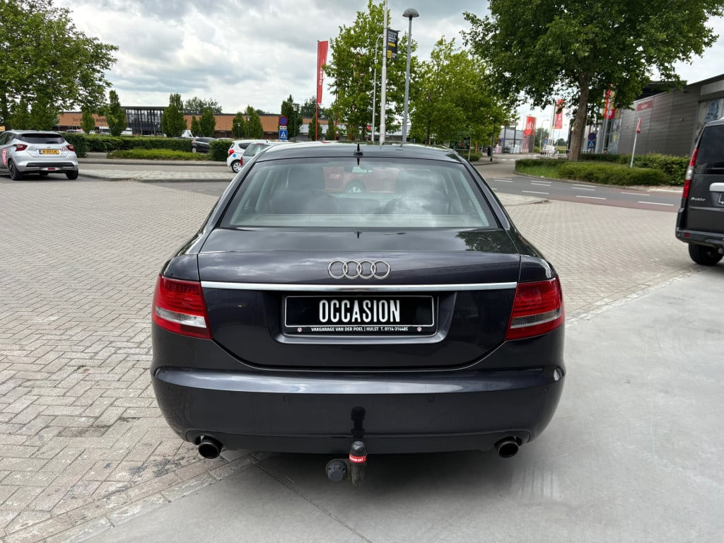 Audi A6 limousine 2.4