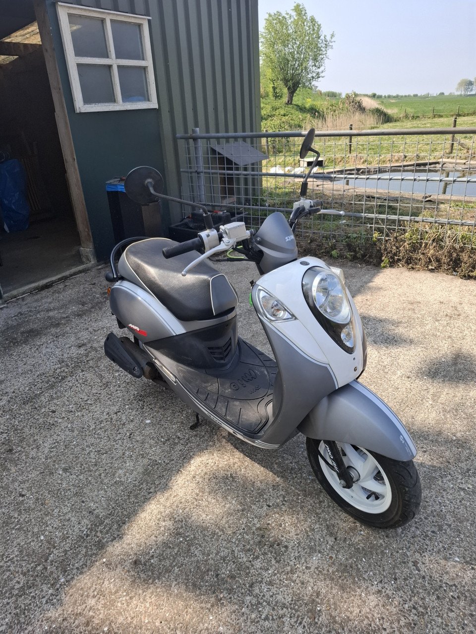 Scooter sym sport