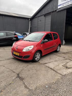 Renault twingo met een jaar apk!