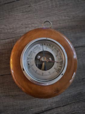 Prachtig antiek rond barometer notenhout en geslepen glas