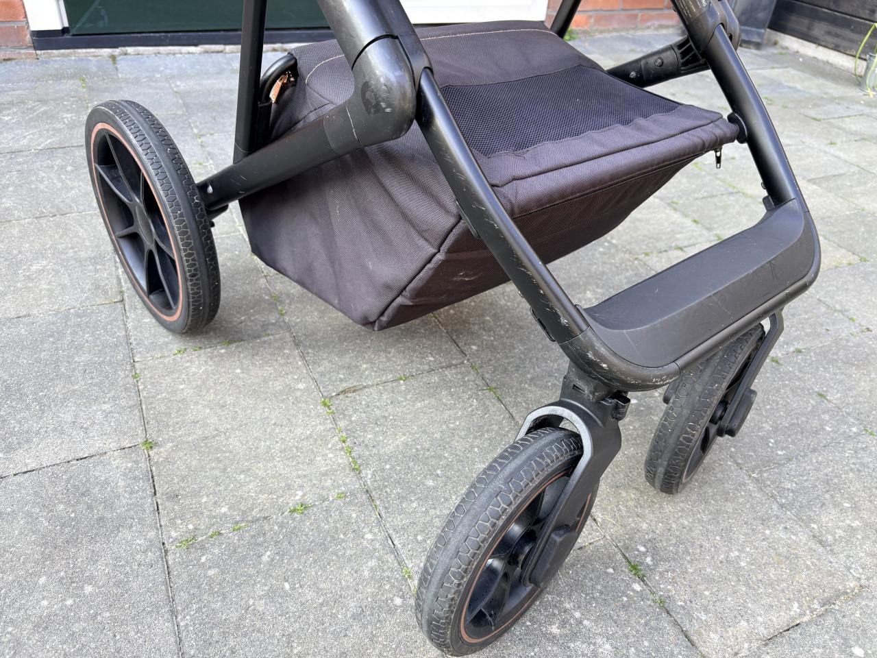 Kinderwagen met reiswieg en maxi cosi