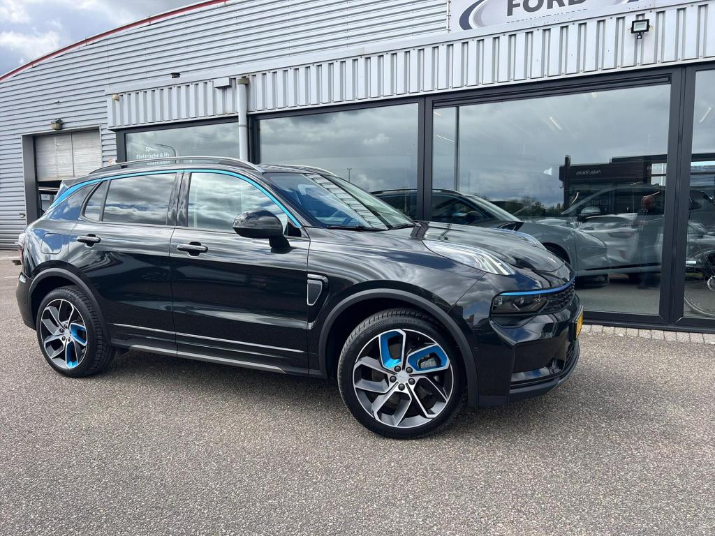 Lynk & Co 01 1.5 261pk phev , panodak , adaptive cc , 360gr camera , carlpl