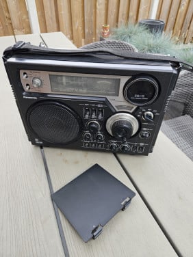 Prachtig Panasonic RF 2600 LBS multiband draagbare radio jaren 70...