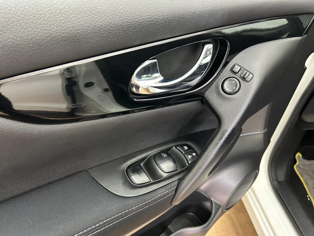 Nissan Qashqai occasion 1.2 connect edition | tweedehands nissan qashqai | 