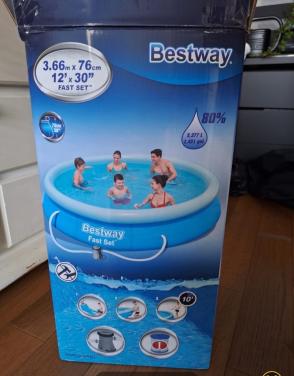 Zwembad nieuw in doos