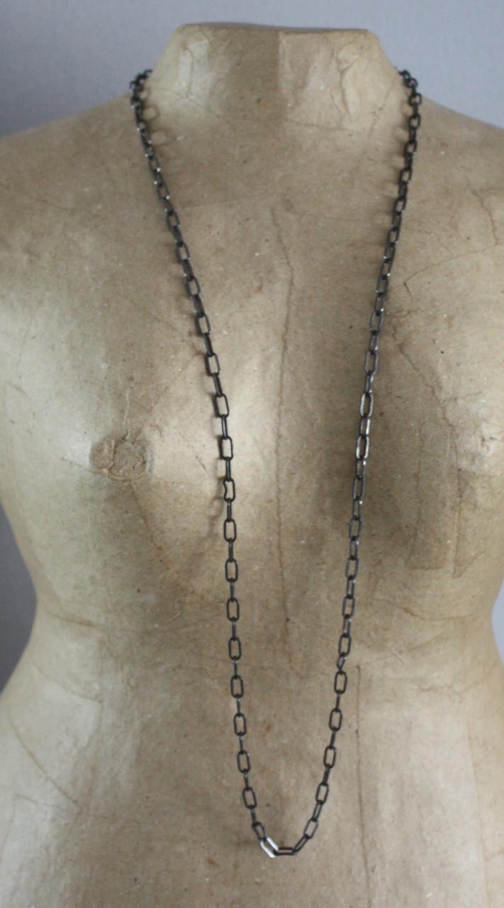 Donkergrijze ketting