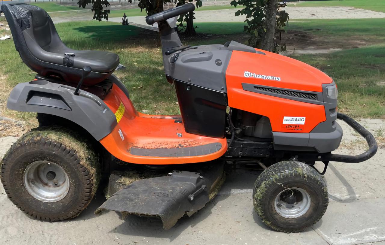 Zitmaaier Husqvarna