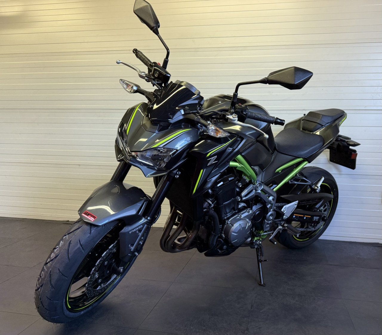 Zeer nette en goed onderhouden Kawasaki Z900!