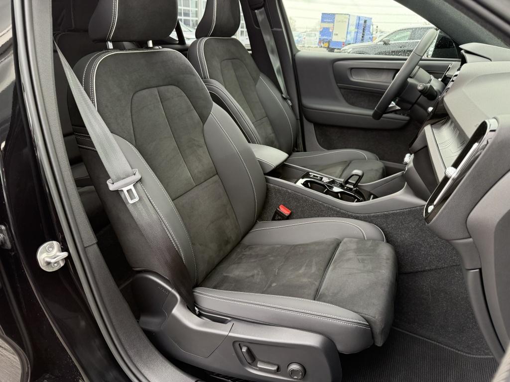 Volvo XC40 t5 262pk recharge ultimate dark| panodak| adap.cruise| camera| e