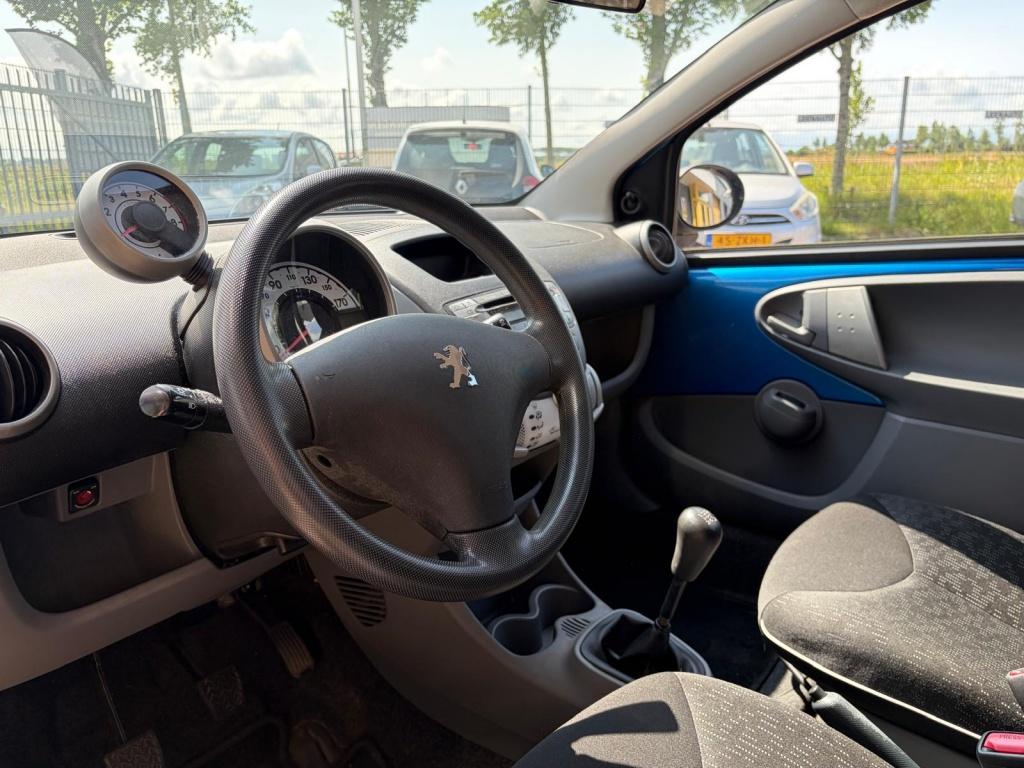 Peugeot 107 1.0-12v xs