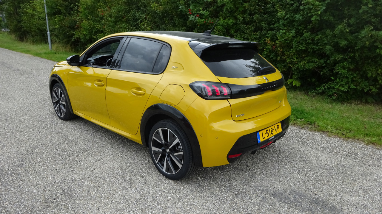 Peugeot 208 1.2Vti Gt-line