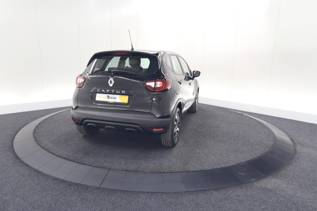 Renault Captur tce 90 limited | parkeersensoren | navigatie | airco | cruis