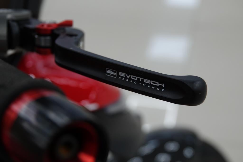 Ducati Streetfighter tour v4 s | akrapovic | carbon |