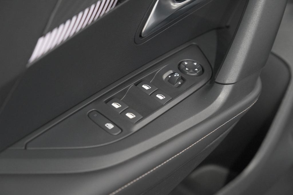 Peugeot 2008 hybrid 145 e-dcs6 allure | 360 camera | adaptieve cruise contr