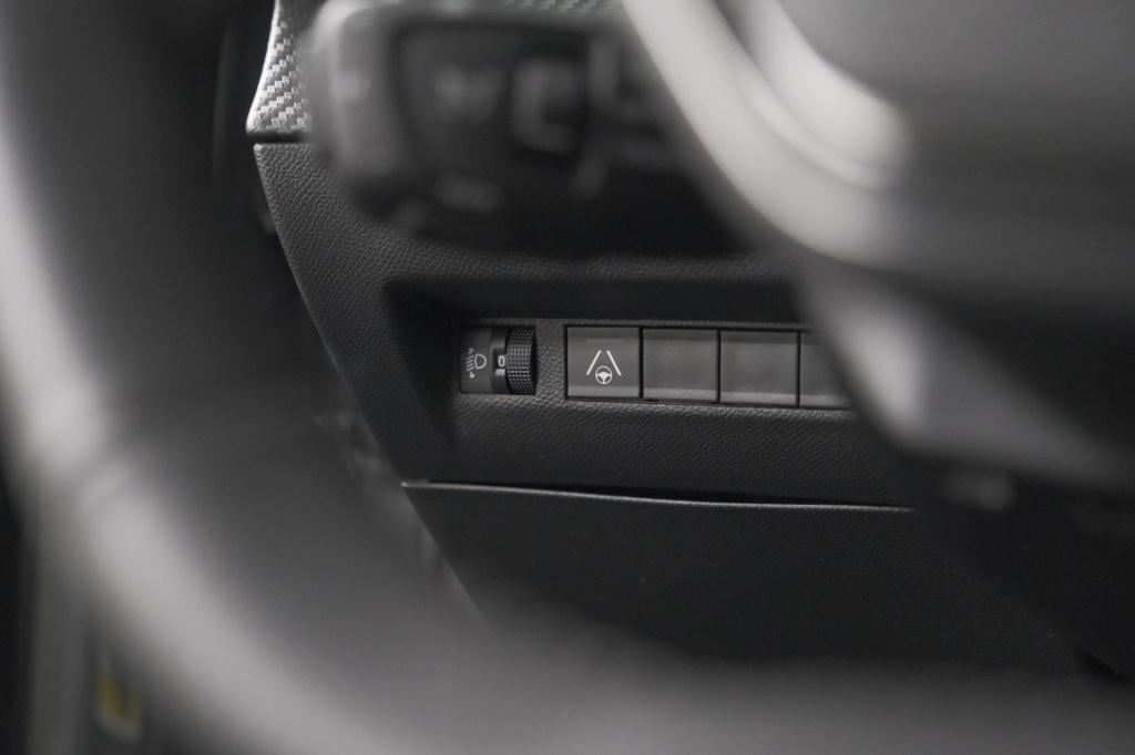Peugeot 2008 hybrid 136 e-dcs6 allure | 360 camera | adaptieve cruise contr