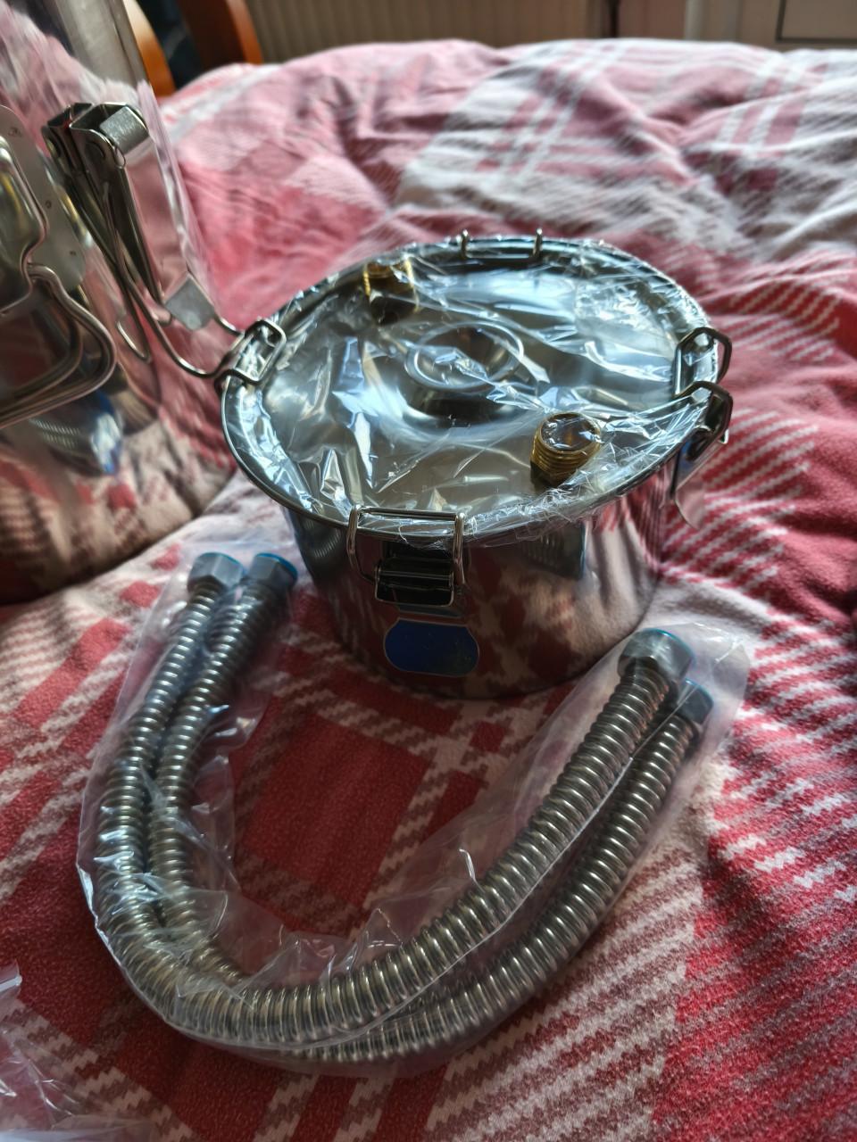 Te koop aangeboden complete Fermeteerset.