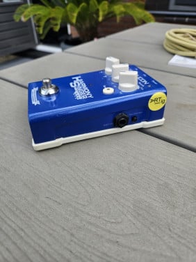 Zgan TC-Helicon Harmony Singer vocal effect...
