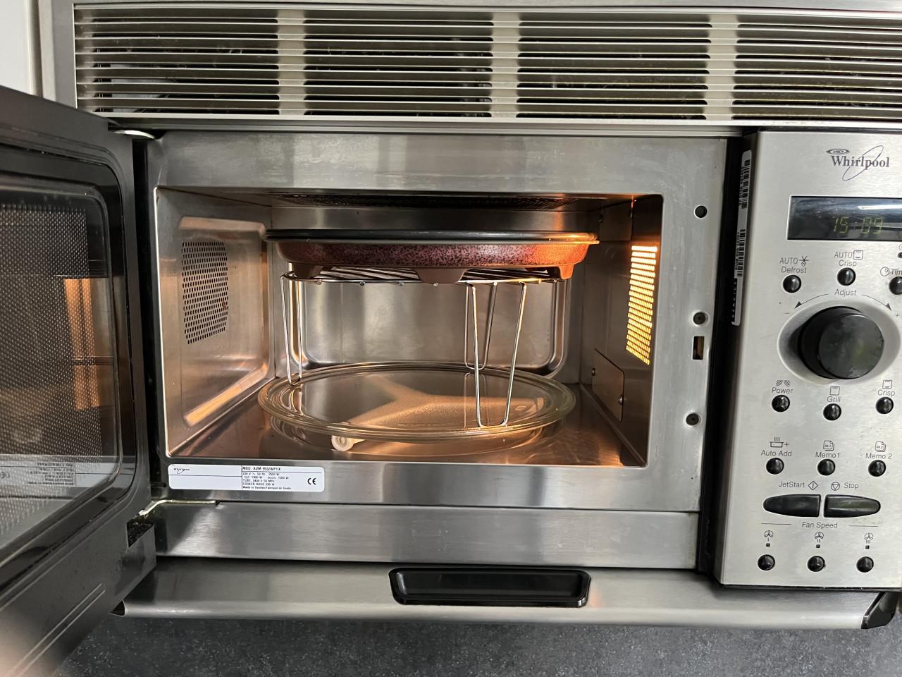 Whirlpool Magnetron + geïntegreerde afzuigkap