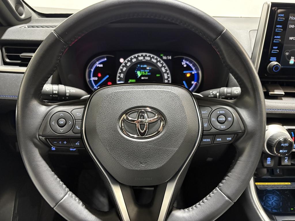 Toyota Rav4 2.5 hybrid awd bi-tone | innovation-pakket | trekhaak | panodak
