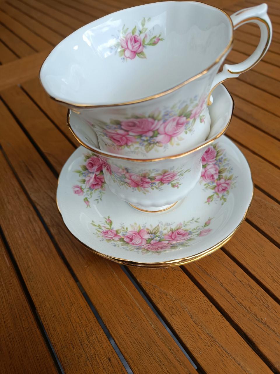 Royal Albert Kop en schotel