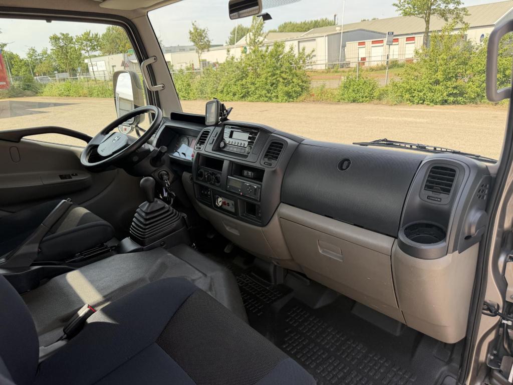 Nissan Onbekend nt400 35.15 3.0 dci tijhof oprijwagen luchtremmen