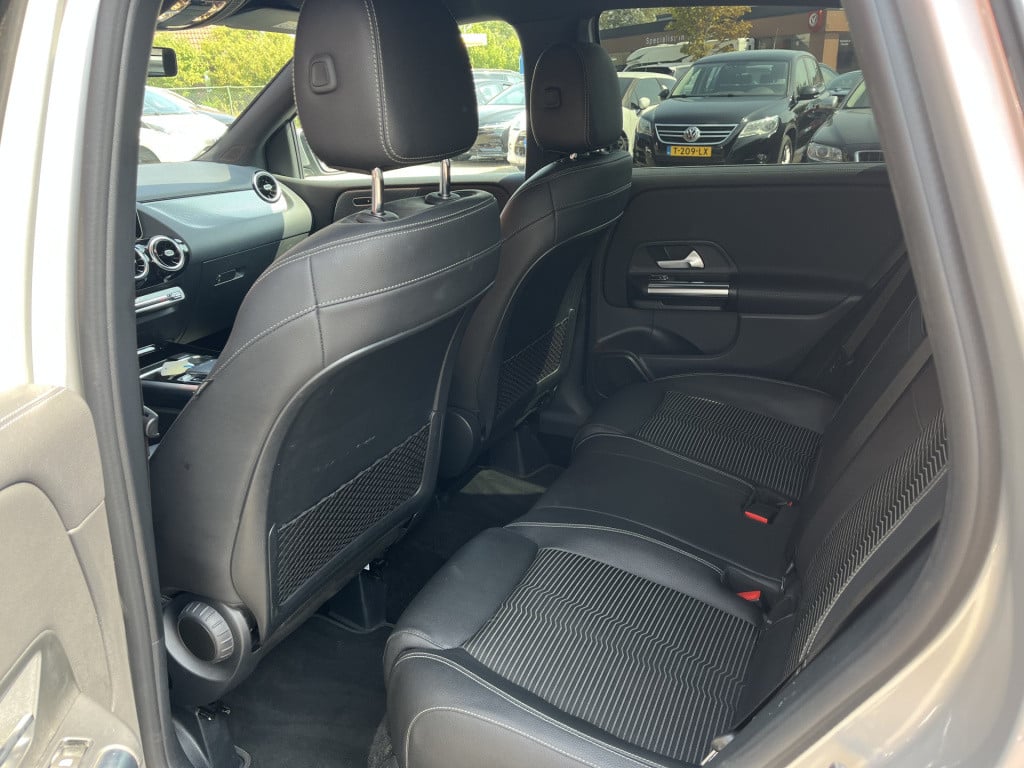 Mercedes-Benz B-Klasse 250 premium plus automaat | trekhaak |