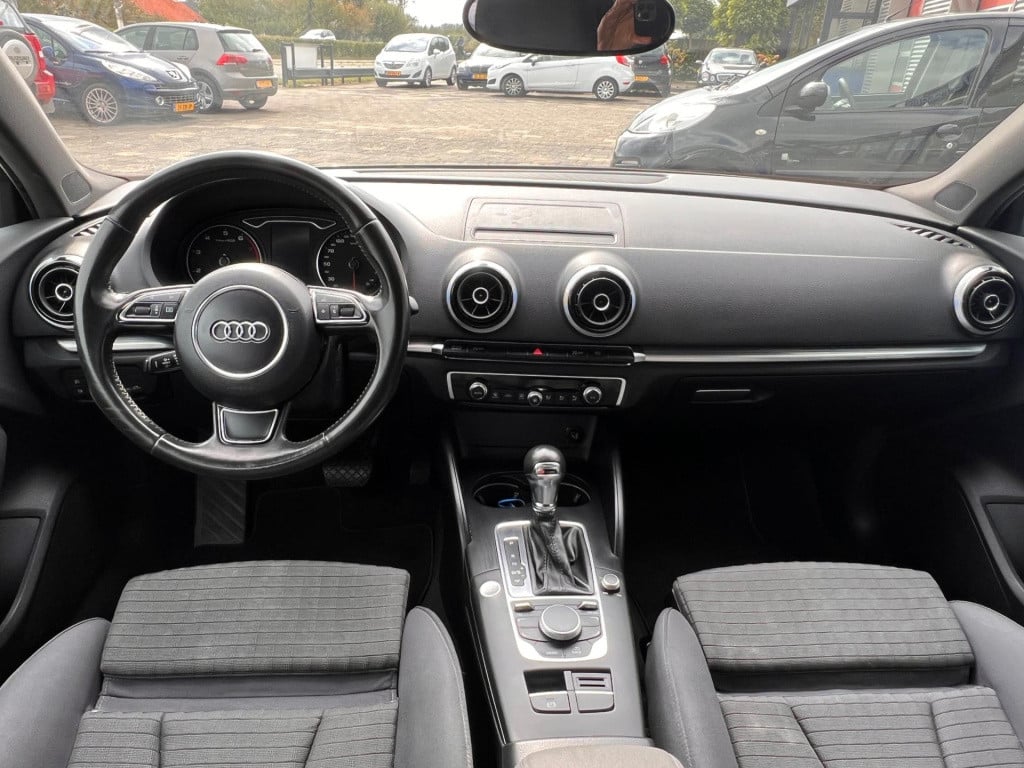 Audi A3 limousine 1.4 tfsi cod ambition pro line plus automaat, navi enz...