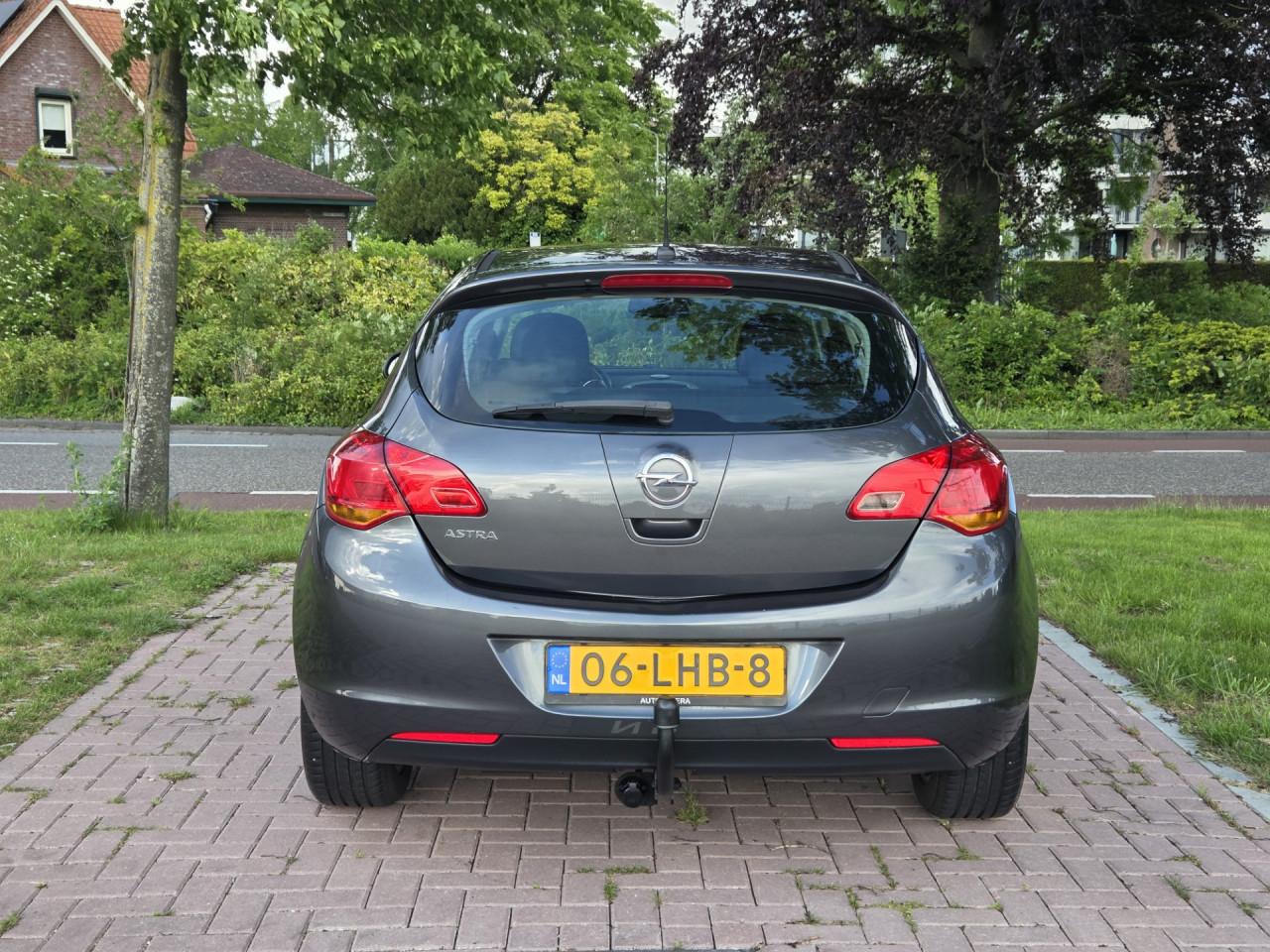 Opel Astra J 1.6 Edition | 192.297 KM |NAP | Goed onderhouden + Nette staat