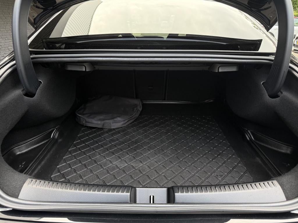 Mercedes-Benz Cla 250e - amg pakket - ambilight - pano -