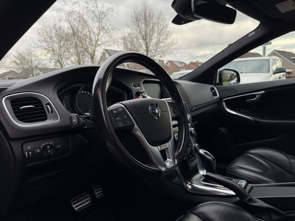 Volvo V40 2.0 t5 r-design