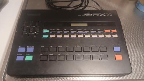 Yamaha rx11 drumcomputer